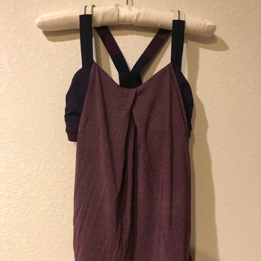 Lululemon workout top